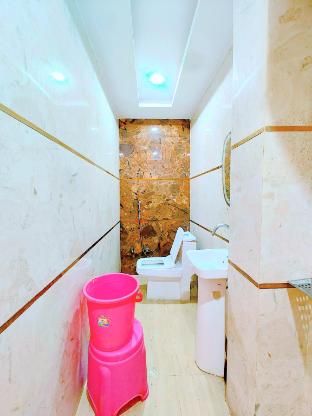 hotel madhur kunj palace in front ram janam bhumi