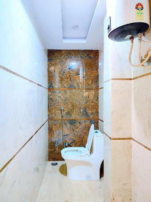 hotel madhur kunj palace in front ram janam bhumi