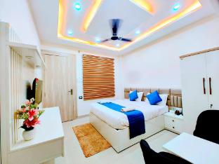 hotel madhur kunj palace in front ram janam bhumi