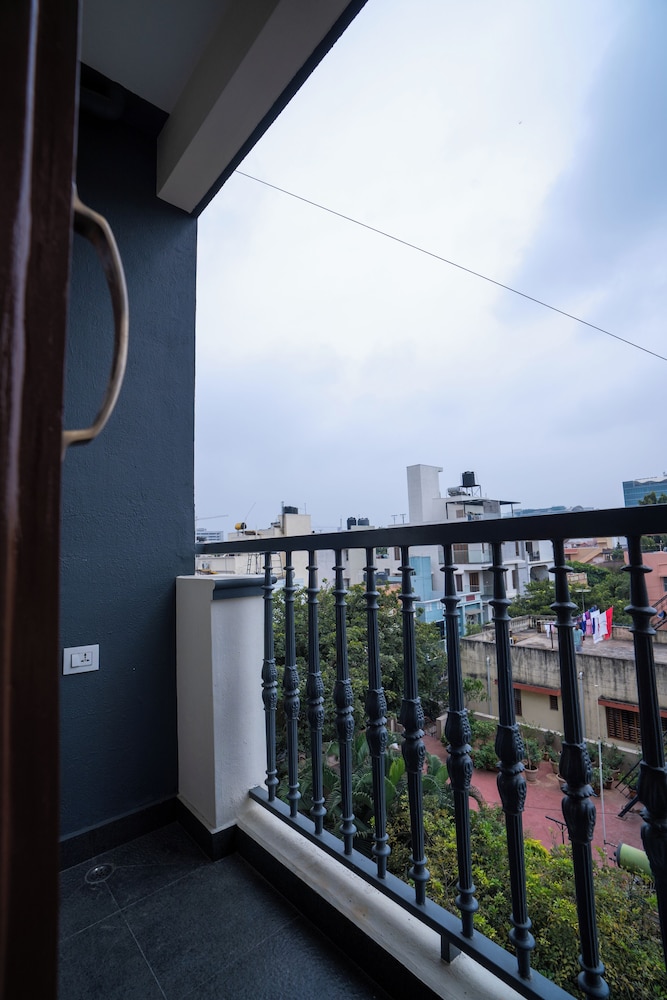 om residency jp nagar