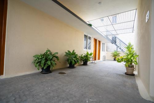 Om Residency Jp Nagar,,2 star