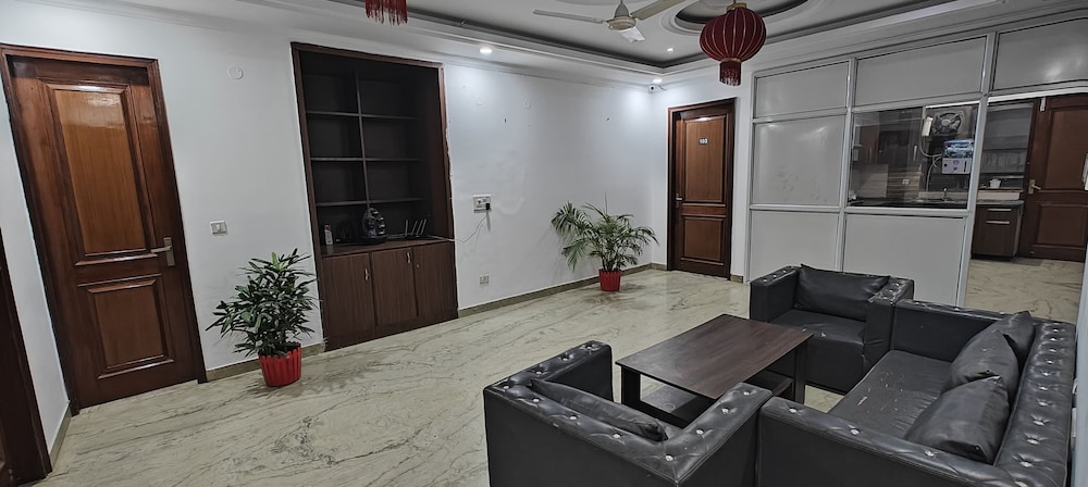 hotel ashiyana elite