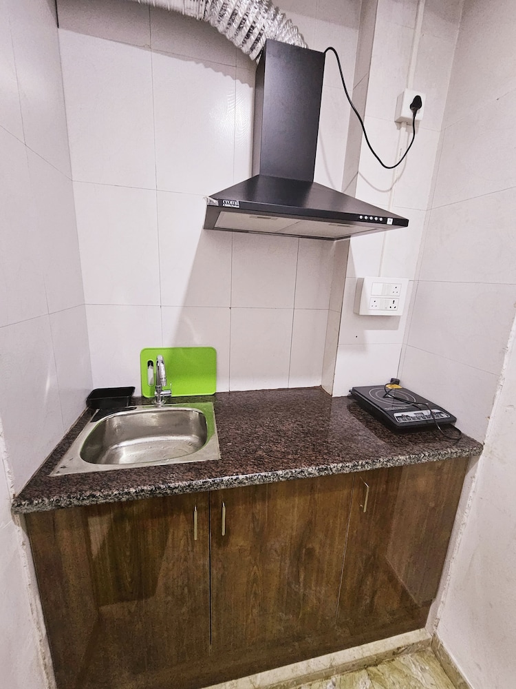 hotel ashiyana elite