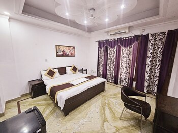 hotel ashiyana elite