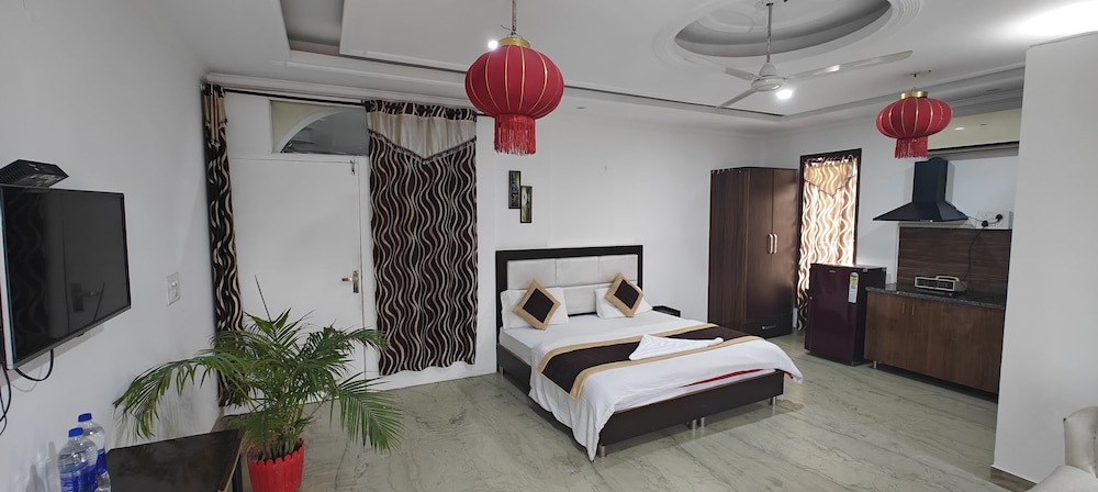 hotel ashiyana elite