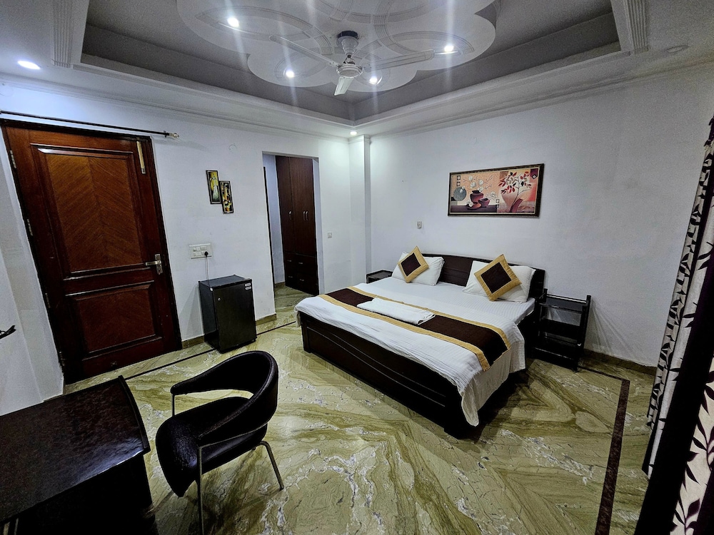 hotel ashiyana elite