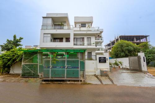 hotel ashiyana elite