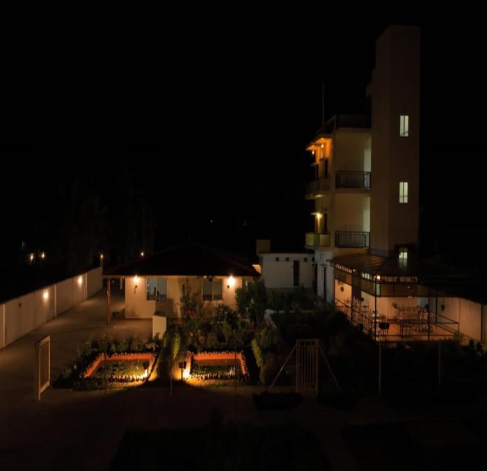 gold mountain stay
