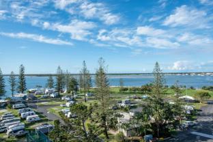marine quarter apartments by cllix