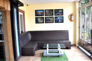 The Turmeric Hotel,,2 star