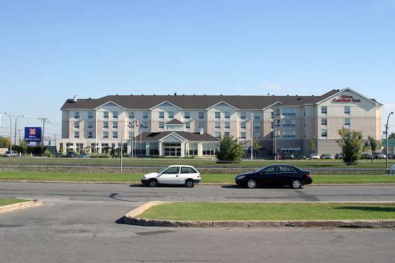 hilton garden inn montreal airport