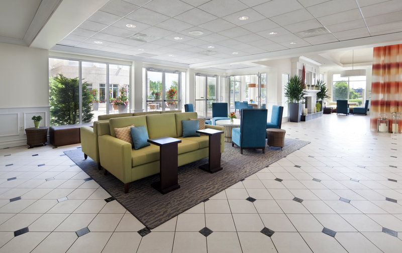 hilton garden inn montreal airport