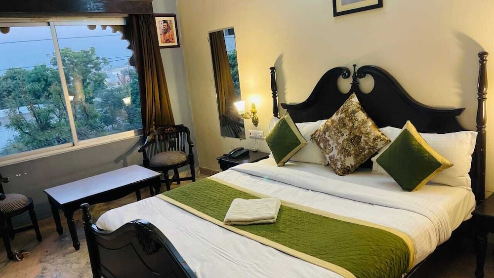 hotel moti mahal by a reva group