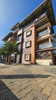 azay luxurious apartment