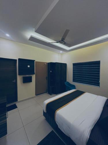 azay luxurious apartment