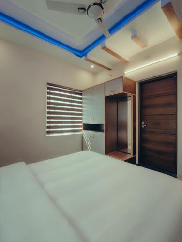 azay luxurious apartment