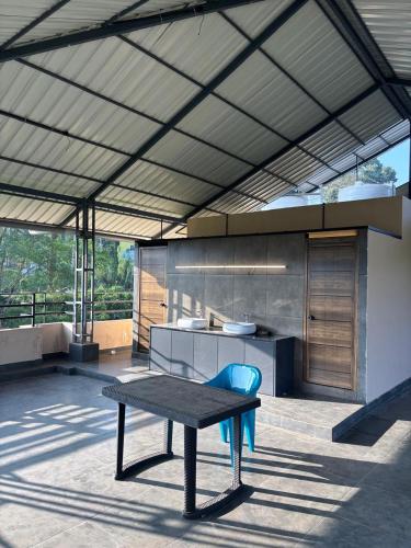 azay luxurious apartment