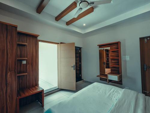 azay luxurious apartment