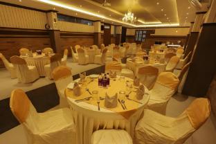 holidays garden resort