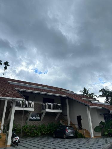 holidays garden resort