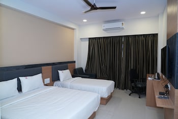 hotel kalyan suites