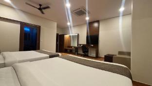 hotel kalyan suites
