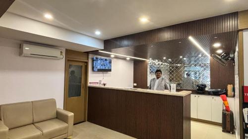 hotel kalyan suites