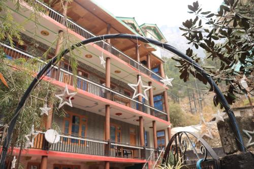 chalo challal hotel and cafe