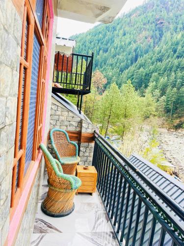 chalo challal hotel and cafe