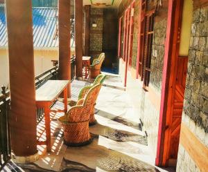 chalo challal hotel and cafe