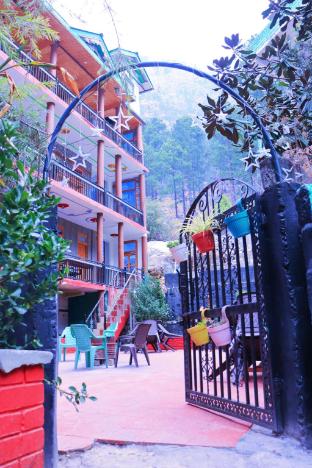 chalo challal hotel and cafe