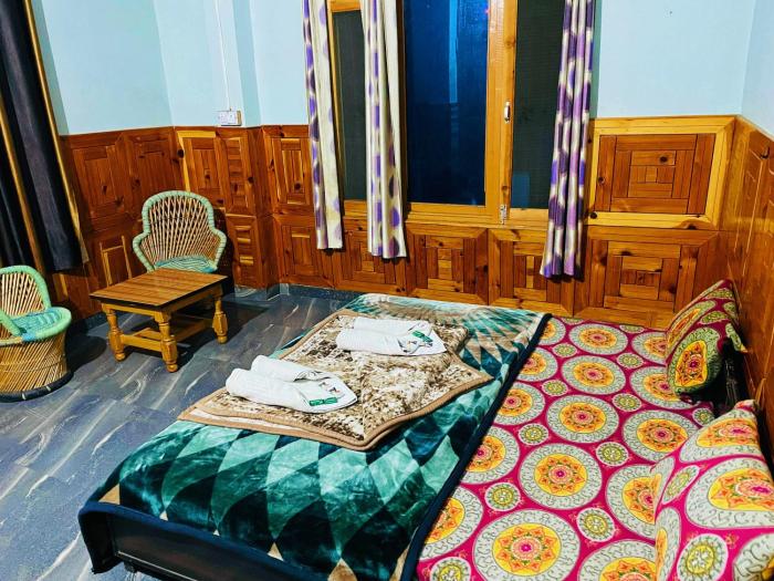 chalo challal hotel and cafe