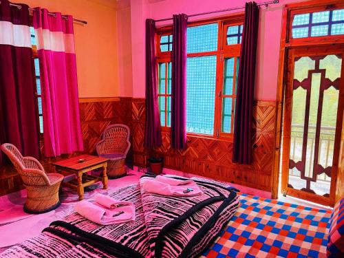 chalo challal hotel and cafe