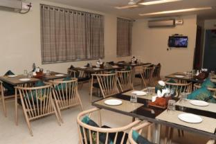 hotel raviraj chhatrapati sambhaji nagar