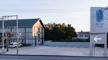 one budget hotel lampang phahonyothin