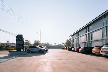 one budget hotel lampang phahonyothin