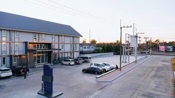 one budget hotel lampang phahonyothin