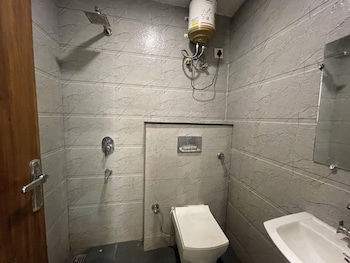 hotel heaven pacific mall subhash nagar