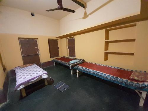 The Old House,,1 star