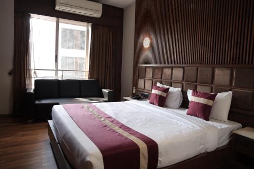 Vivotel Hotel Surat,,3 star