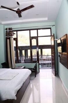 hotel hillora mcleodganj
