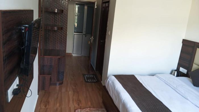 hotel hillora mcleodganj