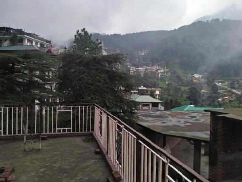 hotel hillora mcleodganj