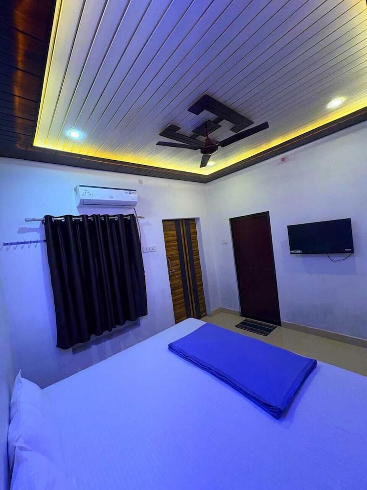 sumedha galaxy inn