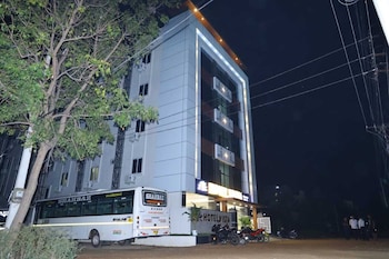 hotel vista airport zone