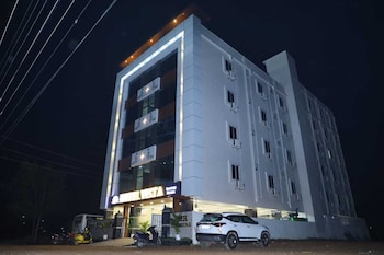 hotel vista airport zone