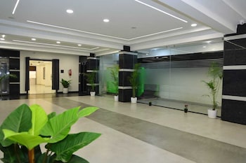 hotel vista airport zone