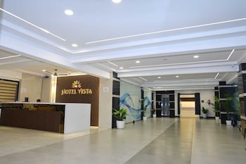 hotel vista airport zone