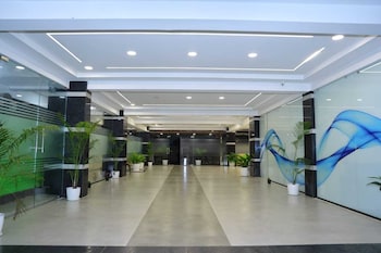 hotel vista airport zone