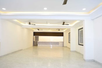 hotel vista airport zone